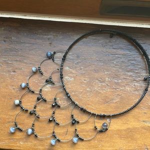 🌻 3 for $25 beaded bib necklace from the 90s